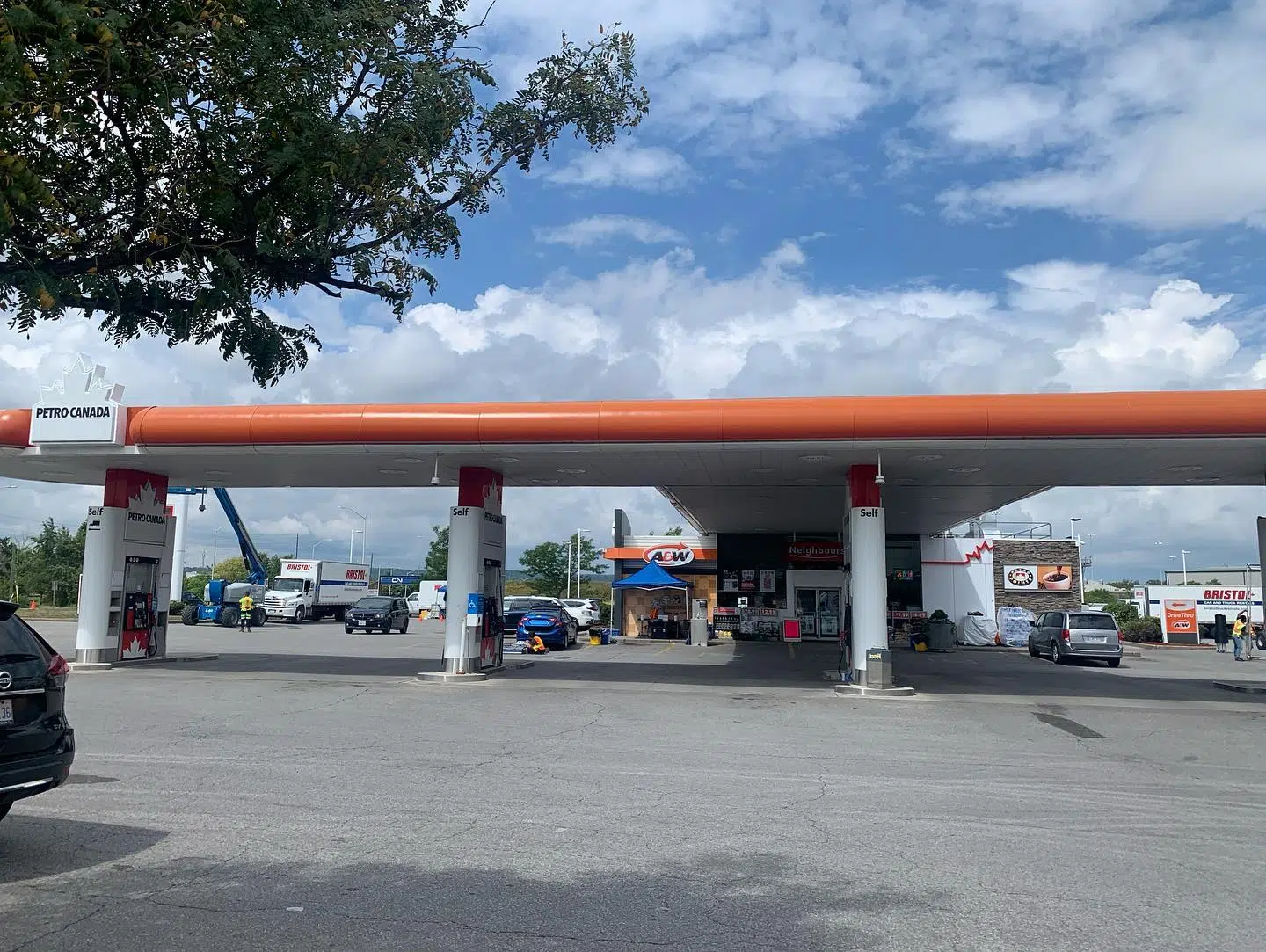 Gas station in Milton closed for filming