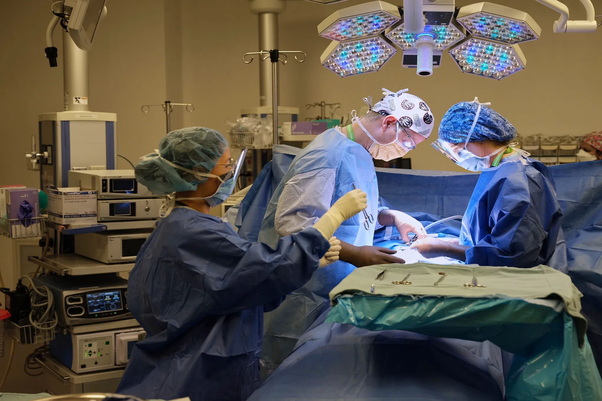 Halton hospital receives praise for work in surgical care FM101