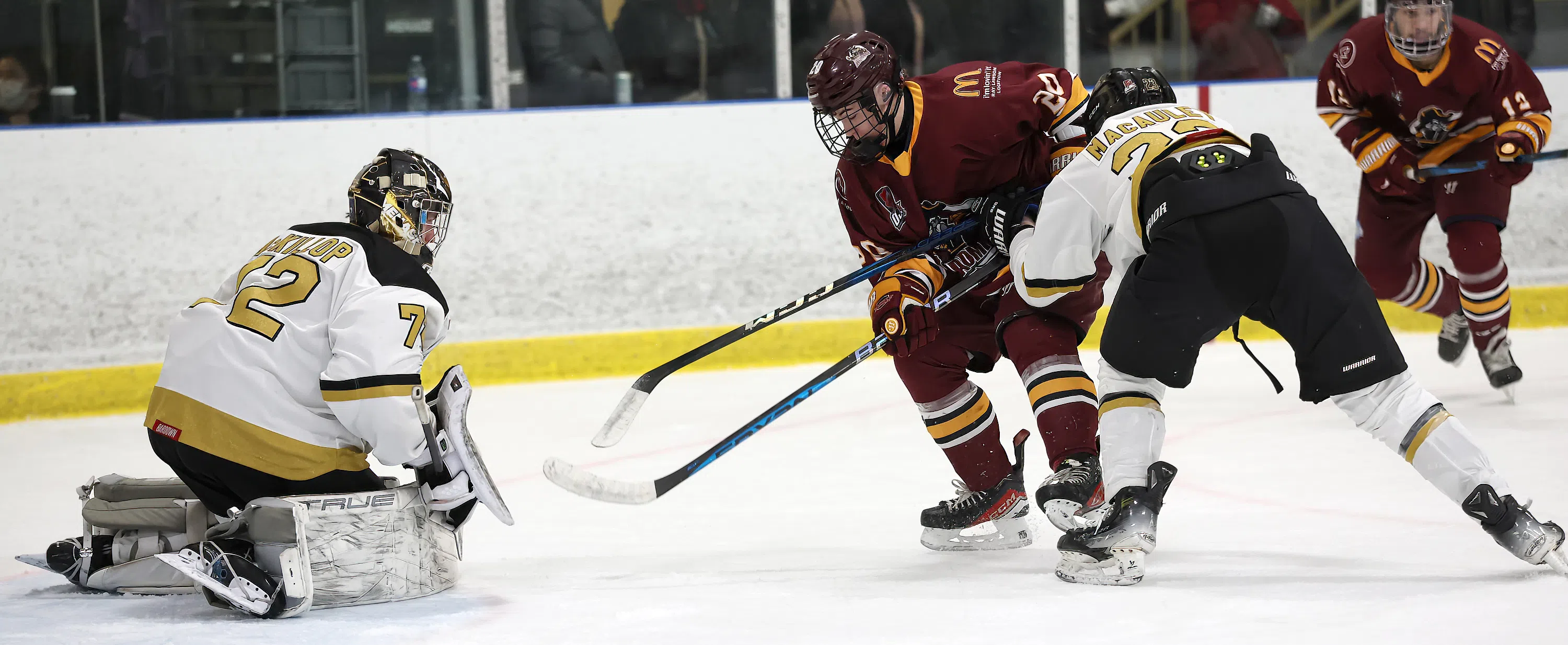 Milton Menace getting reps in with preseason work