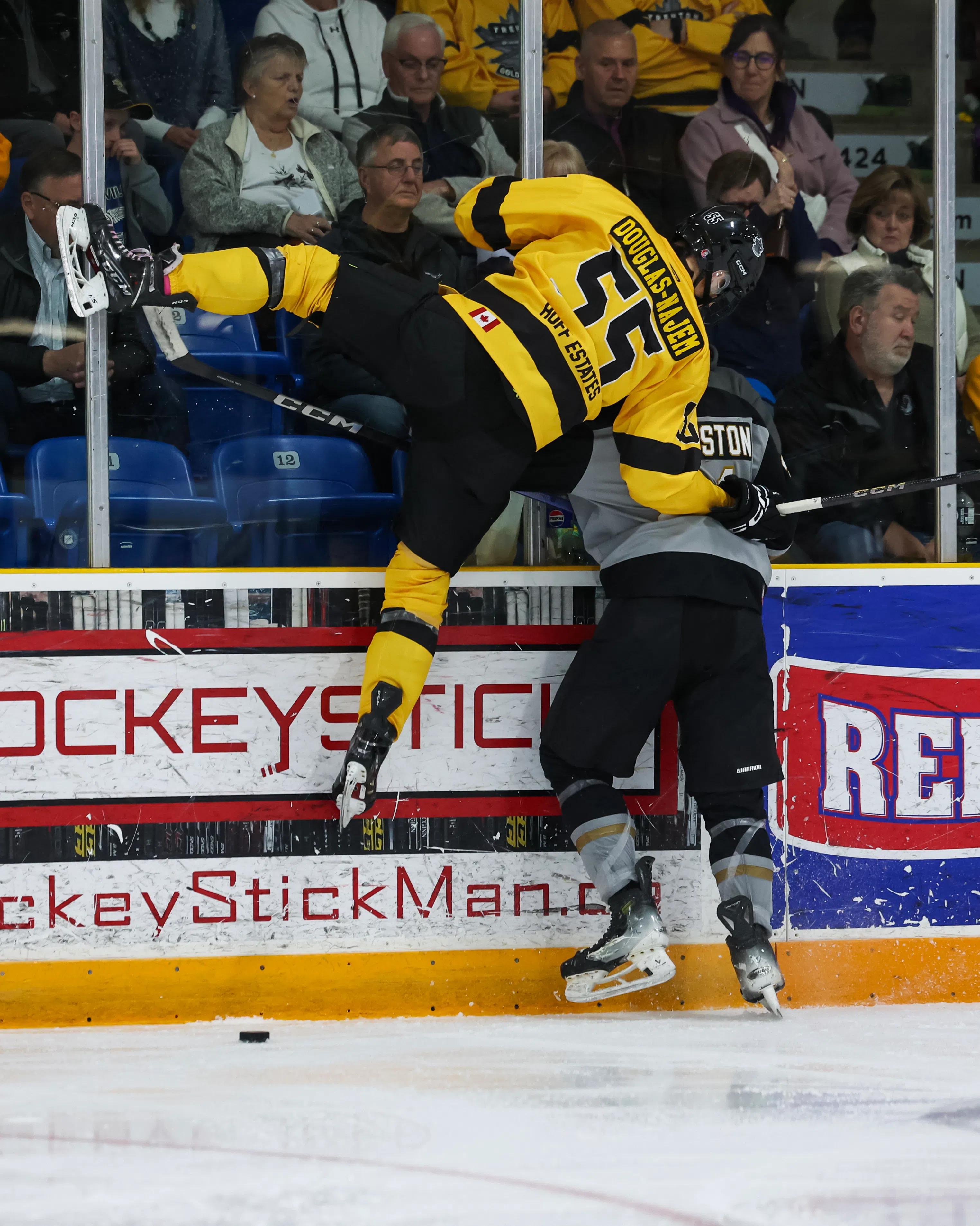 Milton Menace stay alive, beat Trenton Golden Hawks in game five