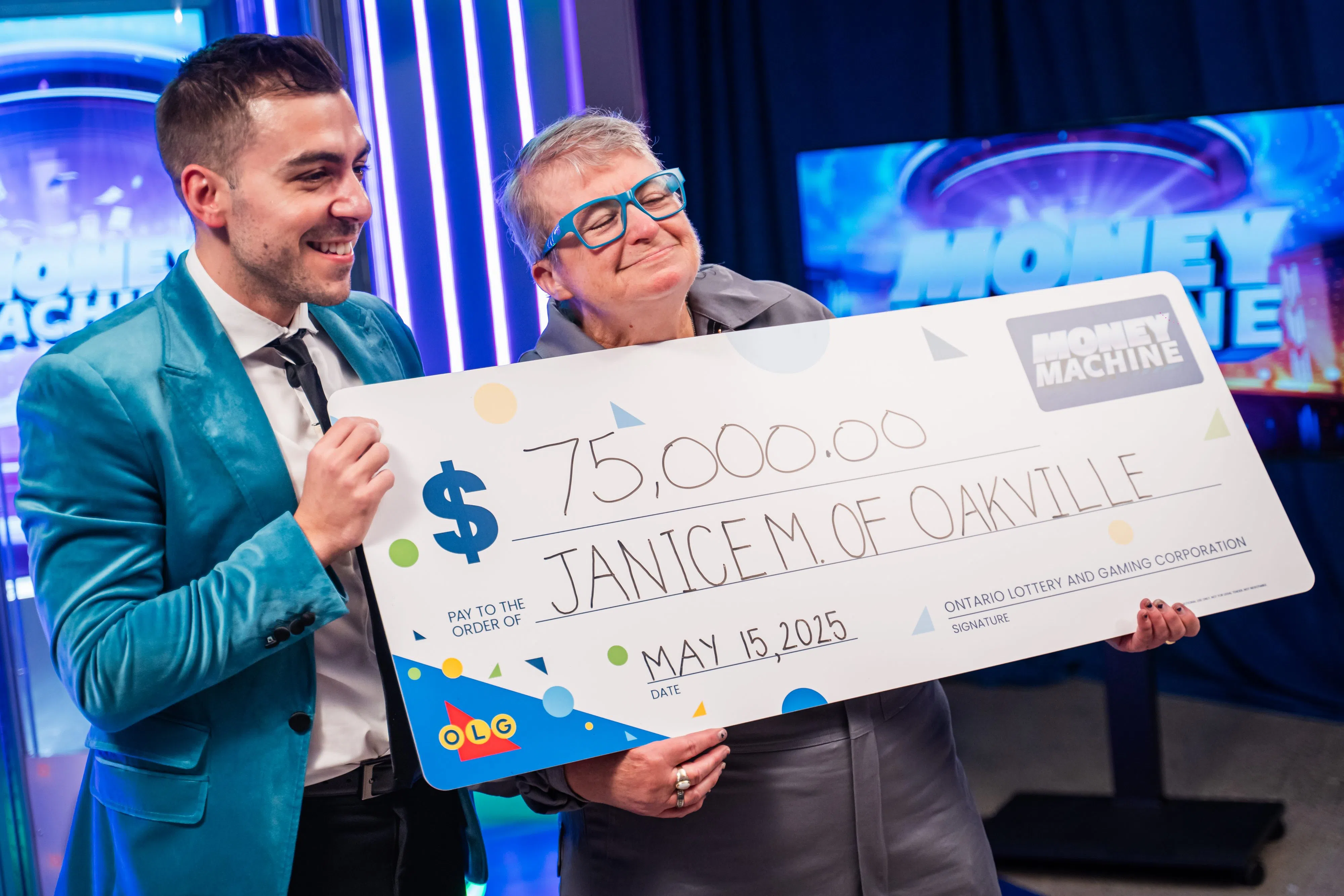 Oakville woman grabs $75,000 in cash during interactive lottery game