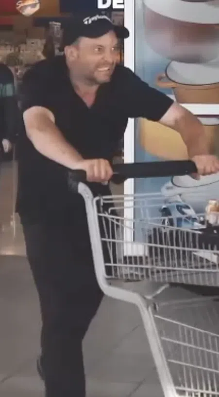 Unknown man gets away with $225 worth of stolen groceries