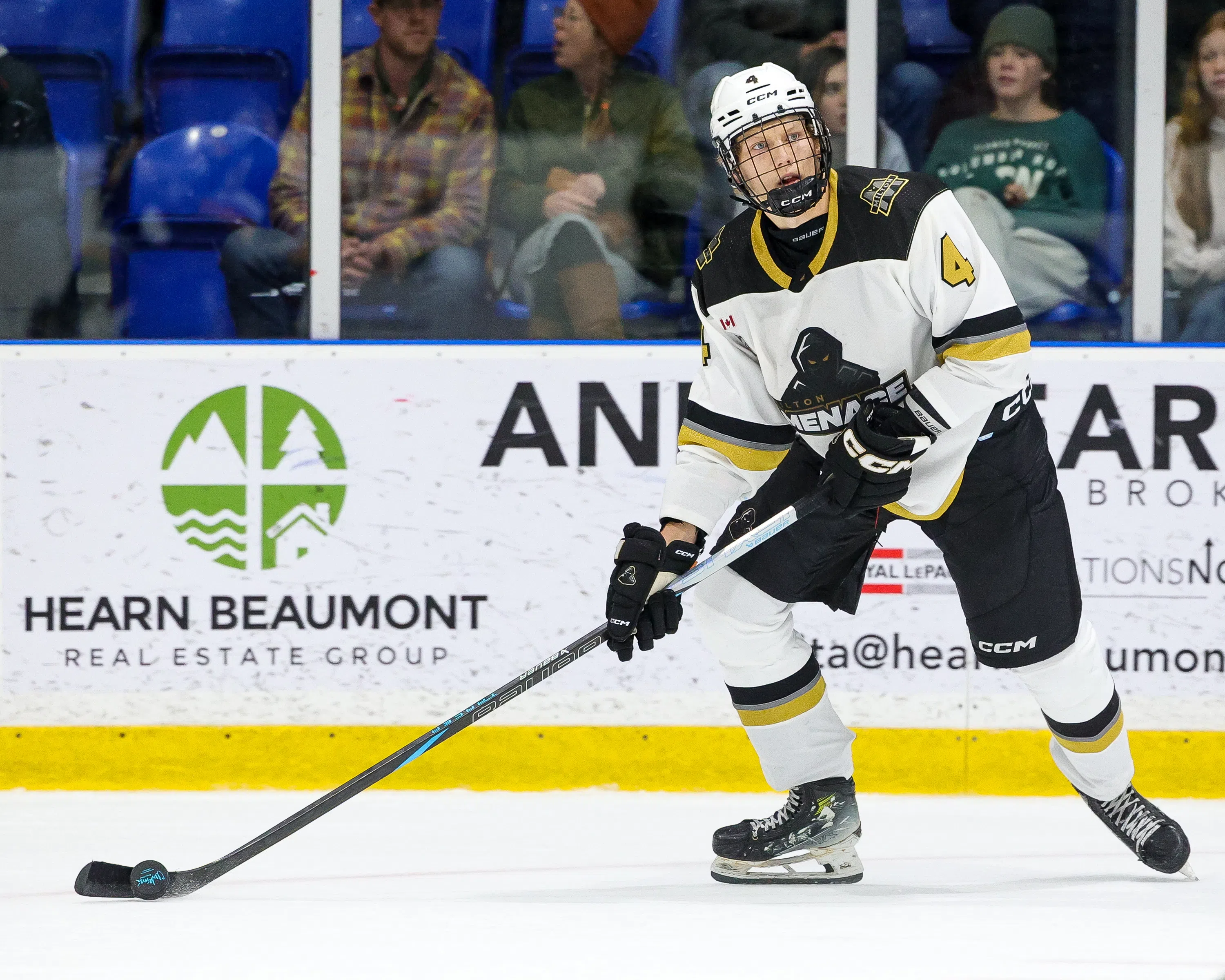 Milton Menace score four unanswered in second period to beat Caledon Admirals