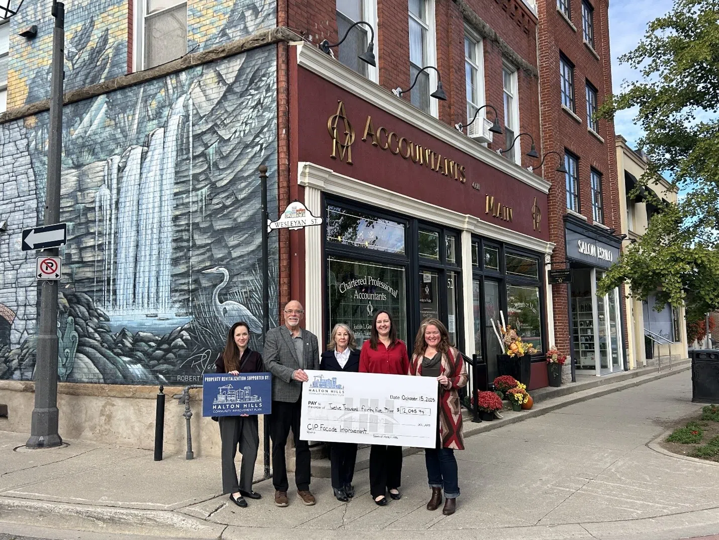 Local accounting office receives $12,000 to improve building façade