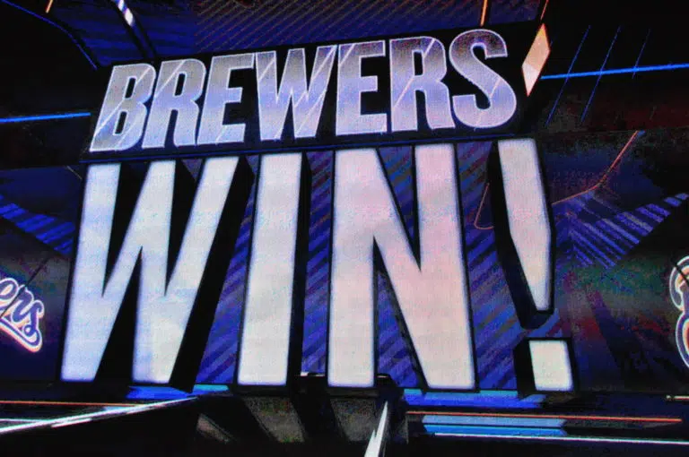 Brewers Go Up 2-Games-To-1 In NLCS With Shutout Win/ listen tonight on WTCH 96.1fm