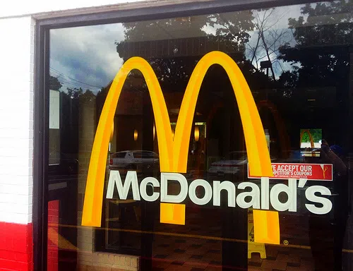 Shawano Police officer gets in on the 'pay it forward' at McDonald's