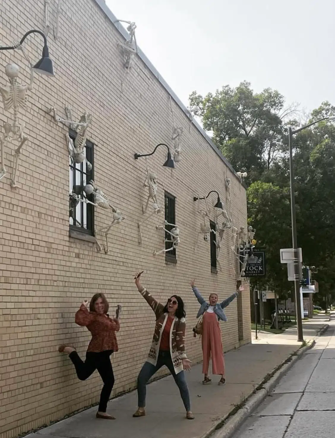 Stock Sisters Spark Shawano Spooky Spirit