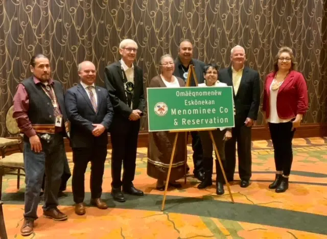 Menominee Indian Tribe Unveils Dual-Language Highway Signs