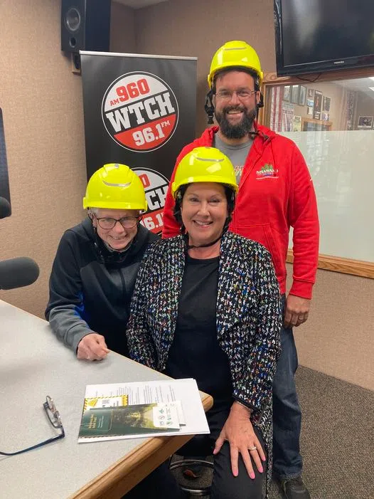 New Information Center Along Mountain Bay Trail Opens in Shawano