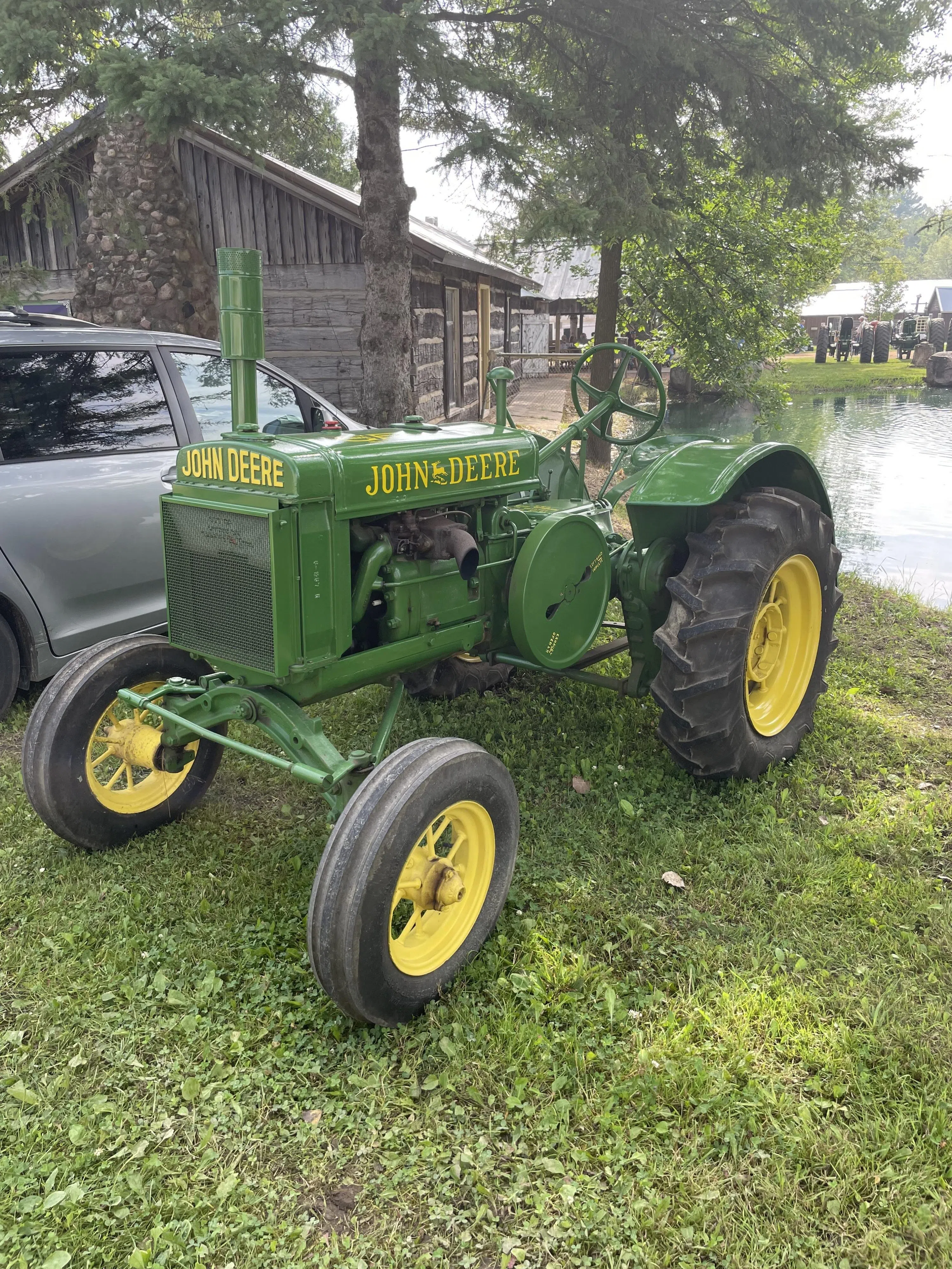 58th Annual Symco Thresheree Blends Farming Tradition with Flea Market Finds