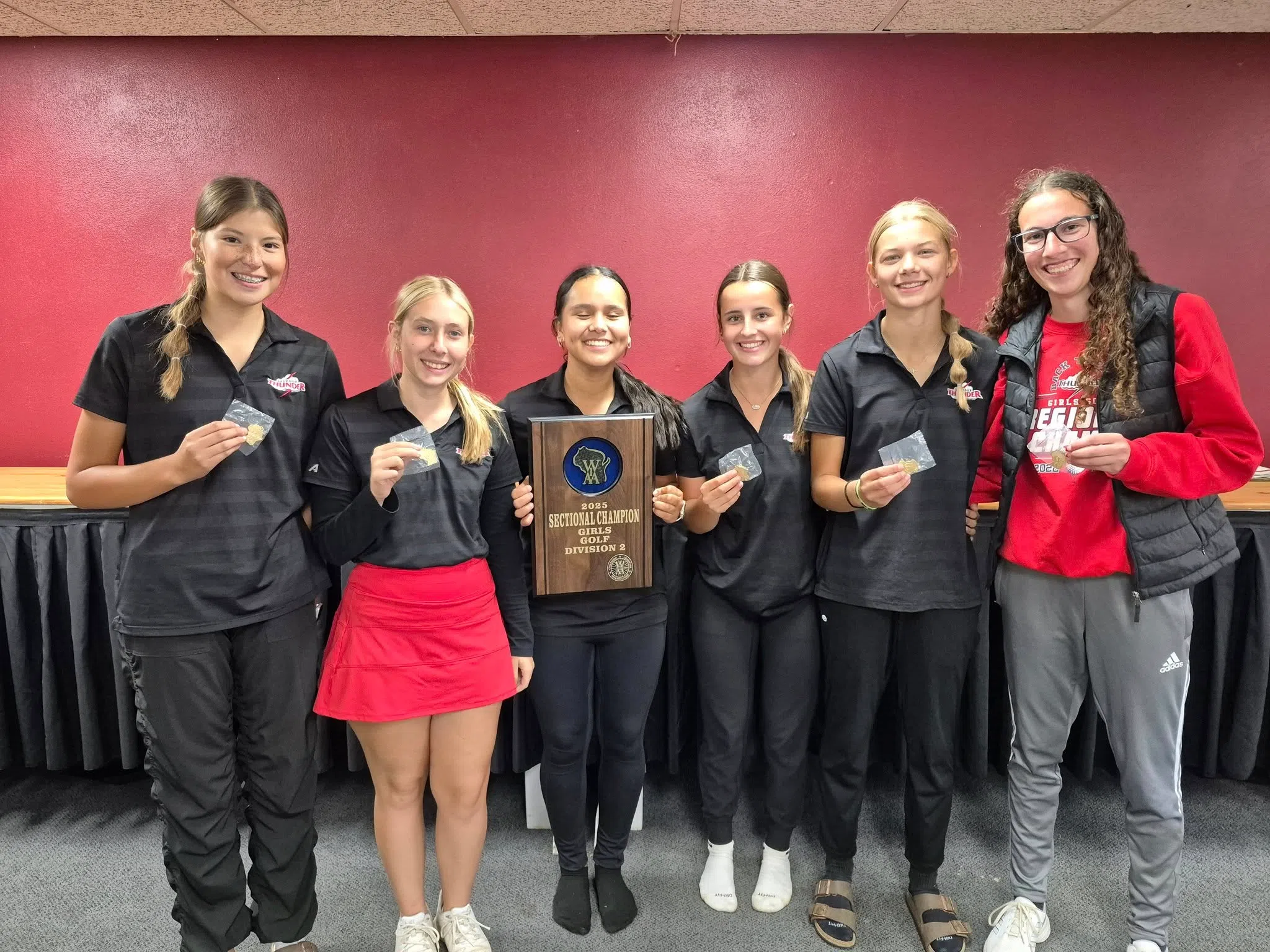 Girls Golf Sectionals Tuesday Scoreboard: Thunder and Polar Bears Advance to State