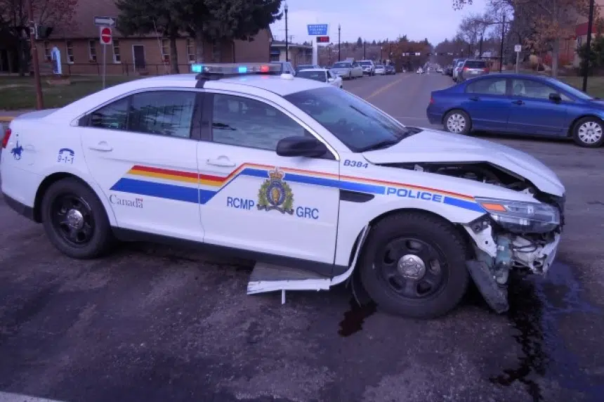 RCMP cruiser crashes in Swift Current
