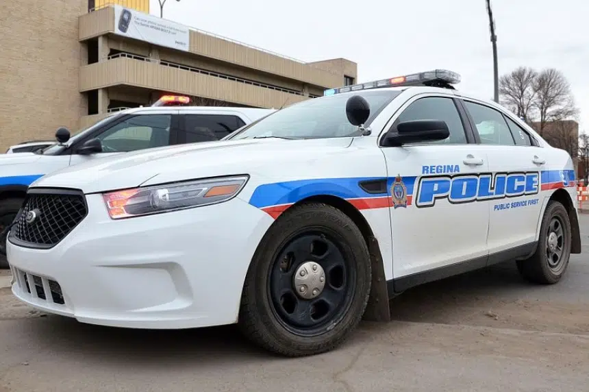 Sawed-off rifle seized in Regina traffic stop; 3 arrested