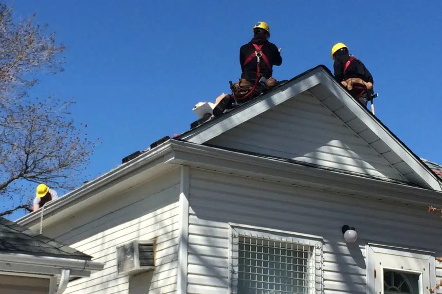 Regina Trades and Skills Centre students do free roofing work for single mom