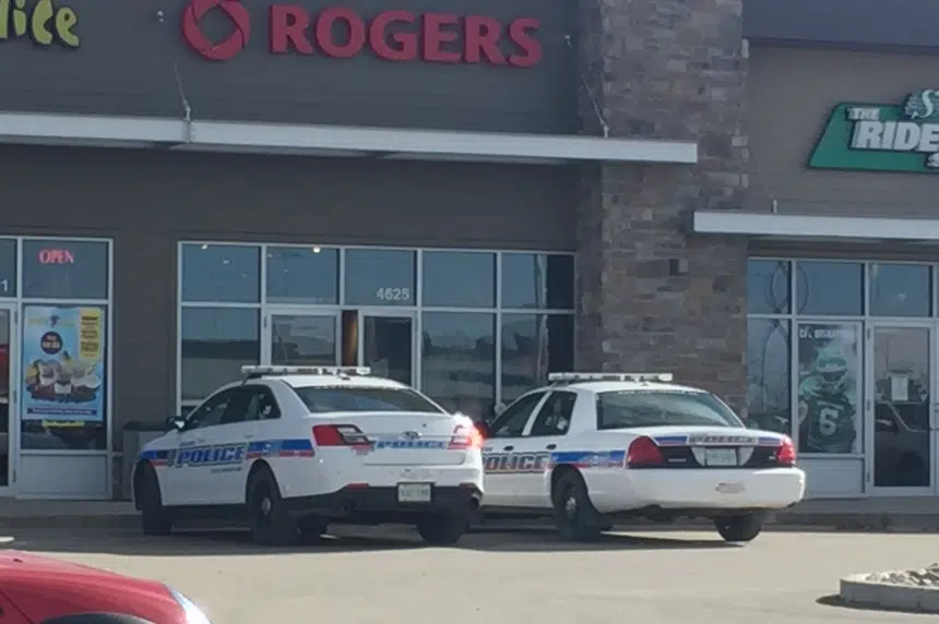 Rogers store robbed at Harbour Landing location in Regina