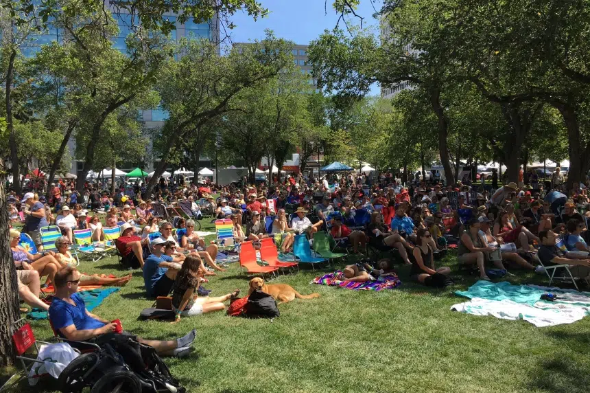 Good weather draws crowds to Regina Folk Festival