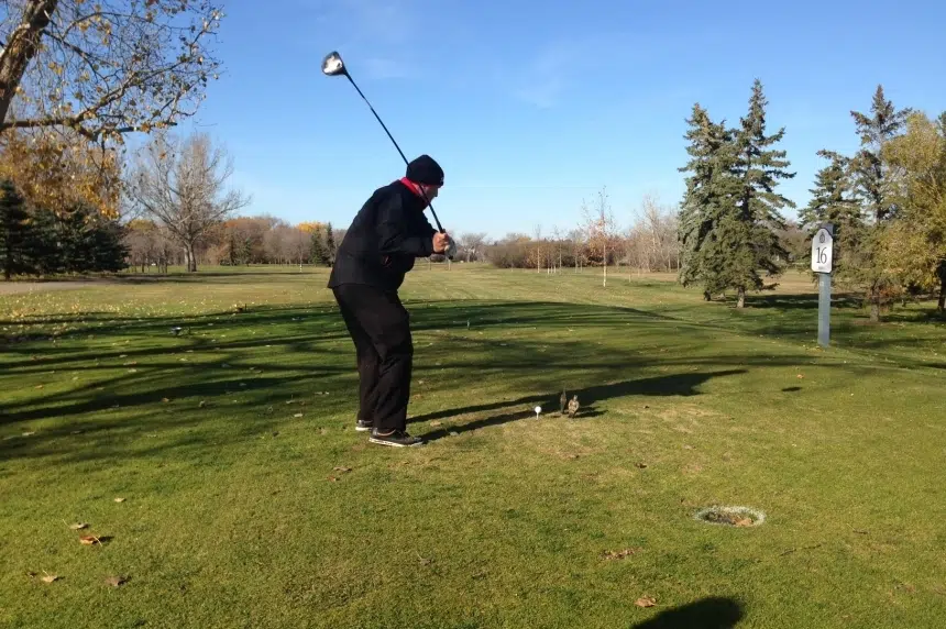 Regina golfers benefit from warm October weather