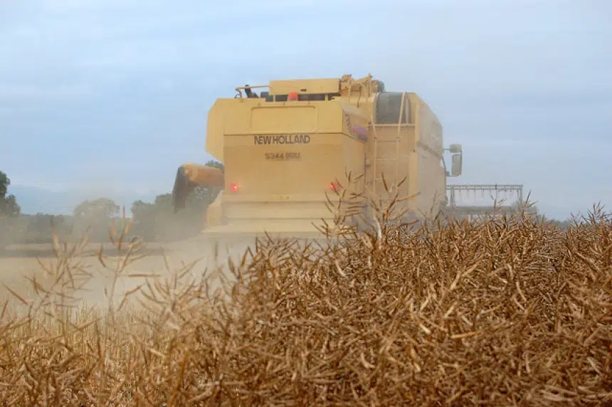Good weather helps farmers make dent in 2018 harvest