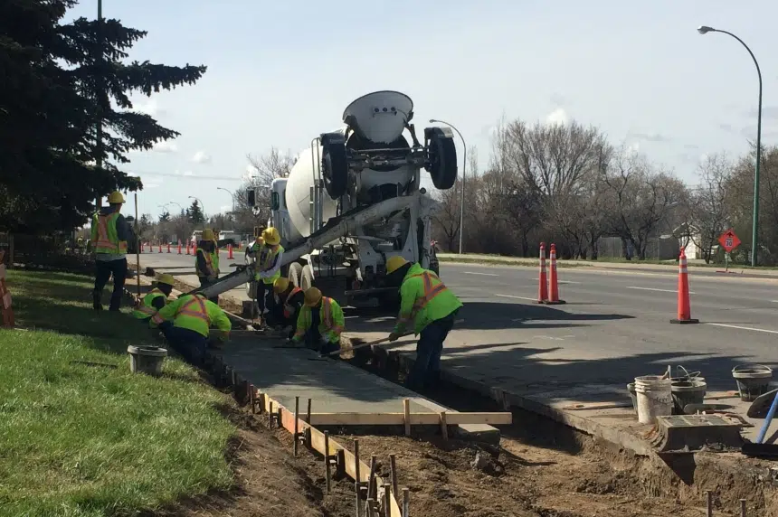 Regina road and sewer construction begins