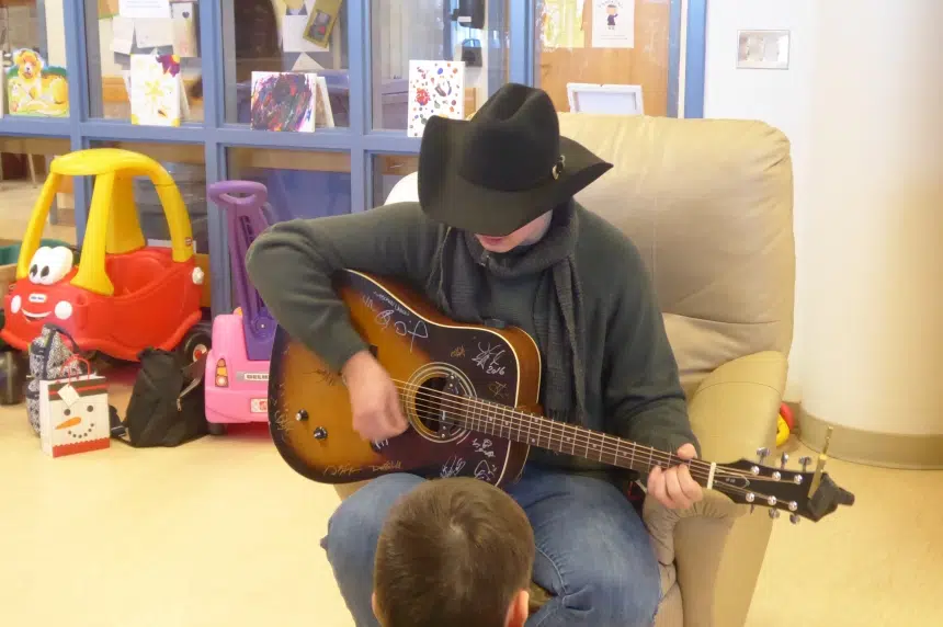 Local singer brings the gift of song to pediatrics at the Regina General