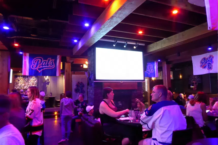 Despite game 5 disappointment, Pats fans remain excited