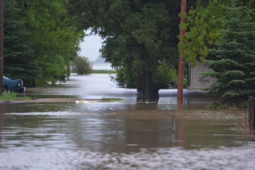 Sask. First Nation moves 200 'health priority' evacuees as water levels rise