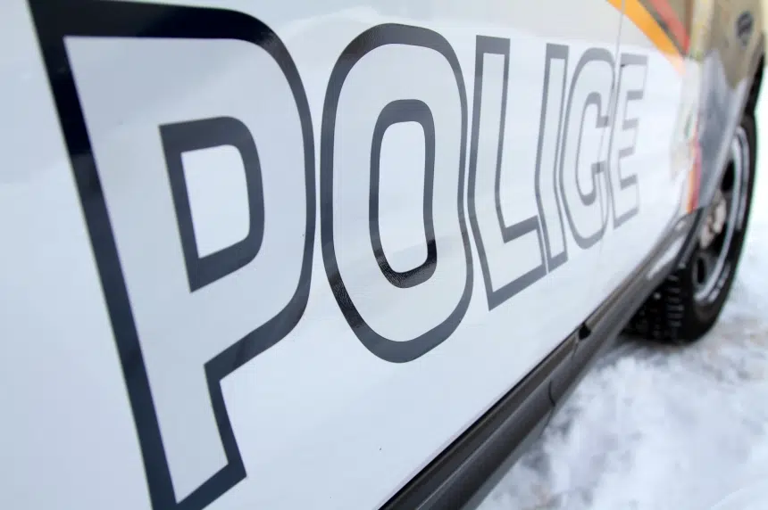 Man with machete sought in 2 Saskatoon robberies