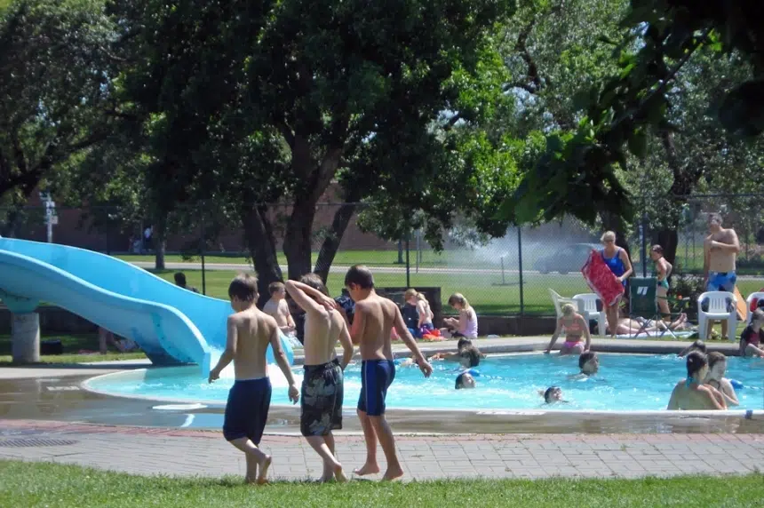 Outdoor pools begin to open in Regina