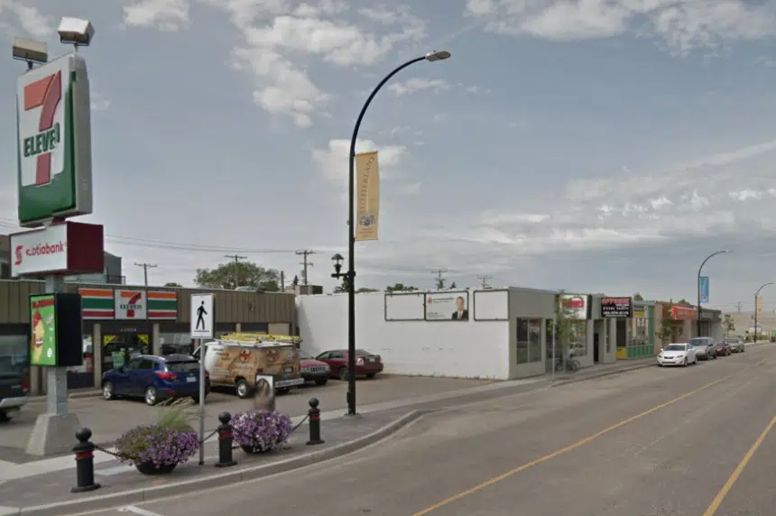 Suspects sought after armed robbery in Saskatoon