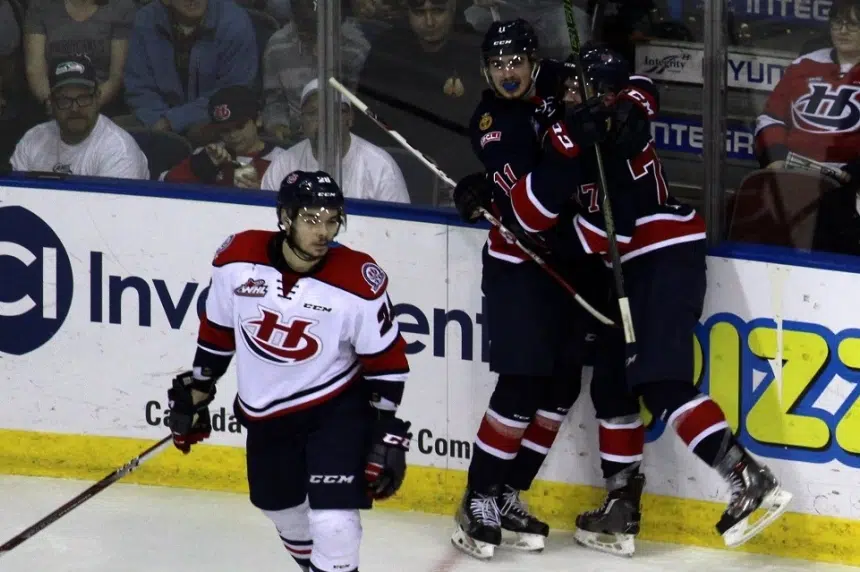 Pats bounce back with 6-2 win to tie series at 2