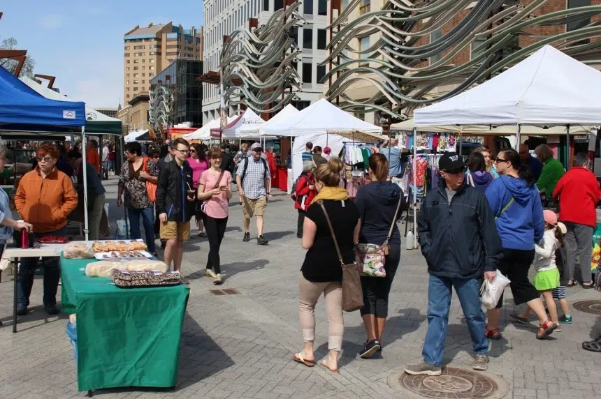 Regina Farmer's Market returns to City Square Plaza