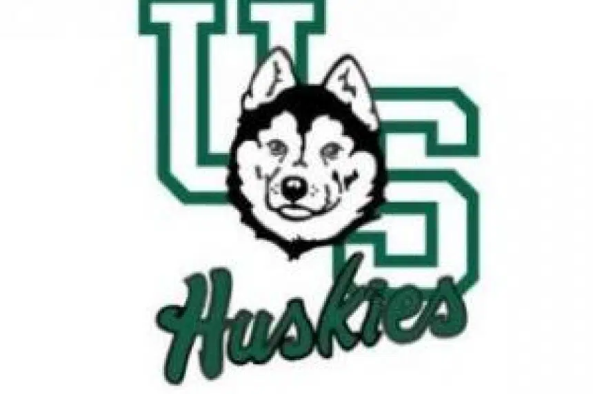 Canada West honours for 2 members of the U of S women's basketball program