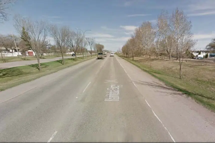 2 severely injured when truck collides with tree in Moose Jaw
