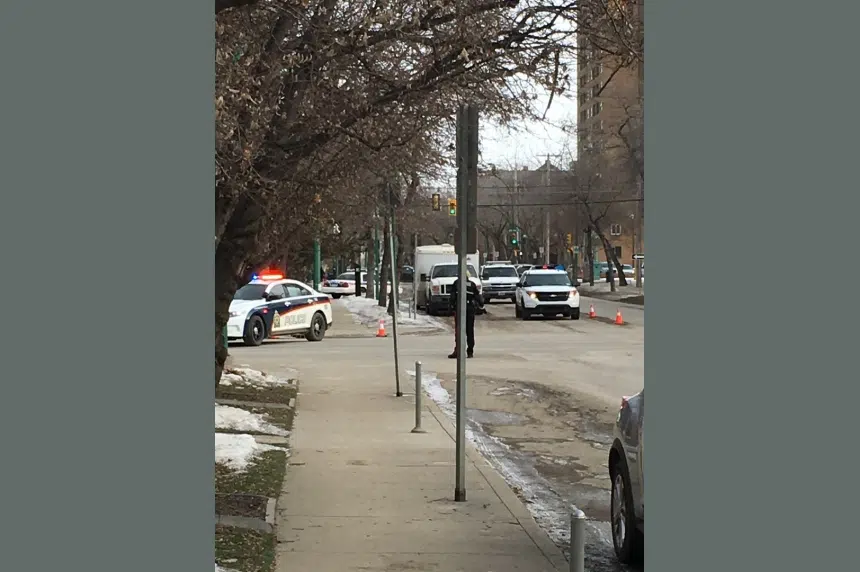 Bomb scare prompts downtown traffic shutdown in Saskatoon