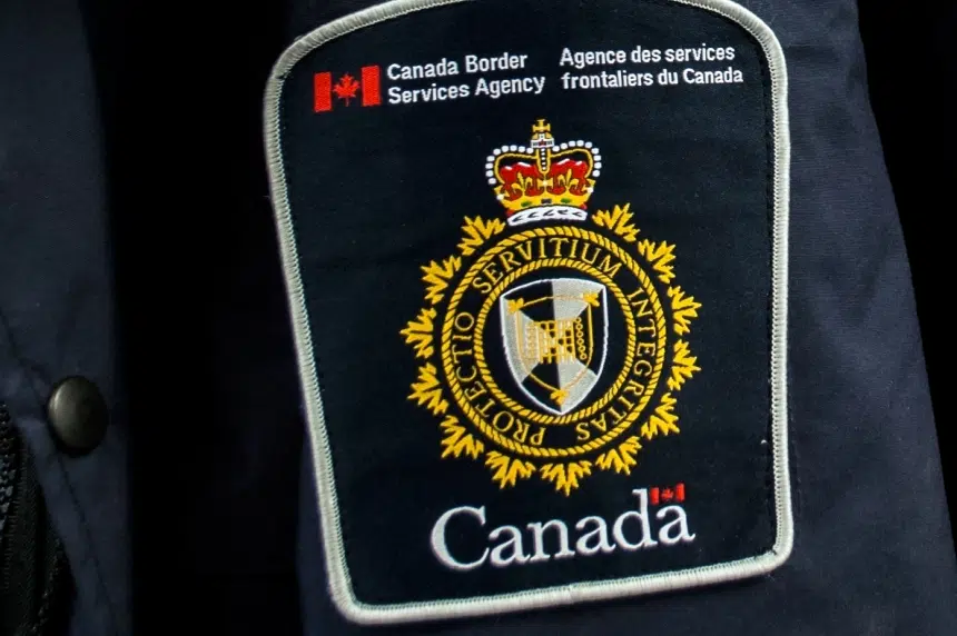 Switchblades, discarded gun highlight findings at Sask. border crossing in March