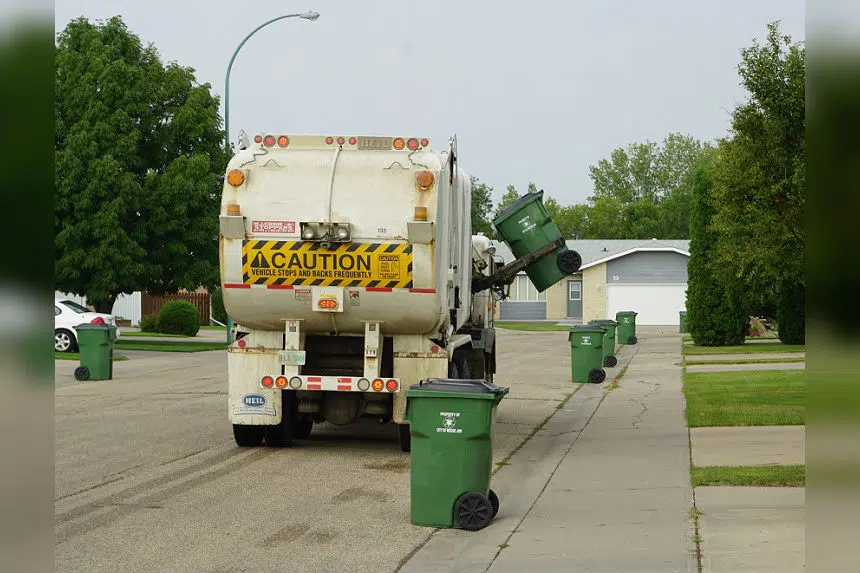 Moose Jaw delays expanding curbside garbage collection