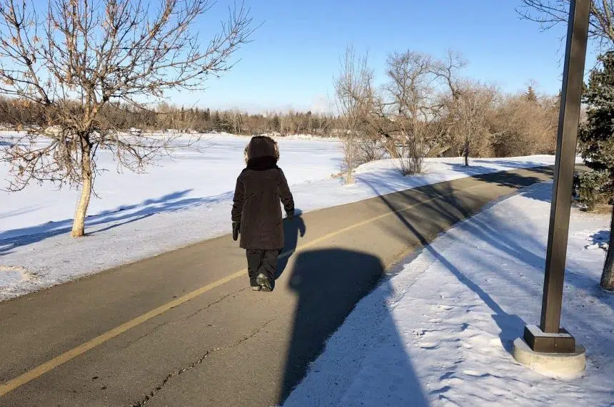 ‘Just dress up and go:’ Reginans embrace the frigid weather