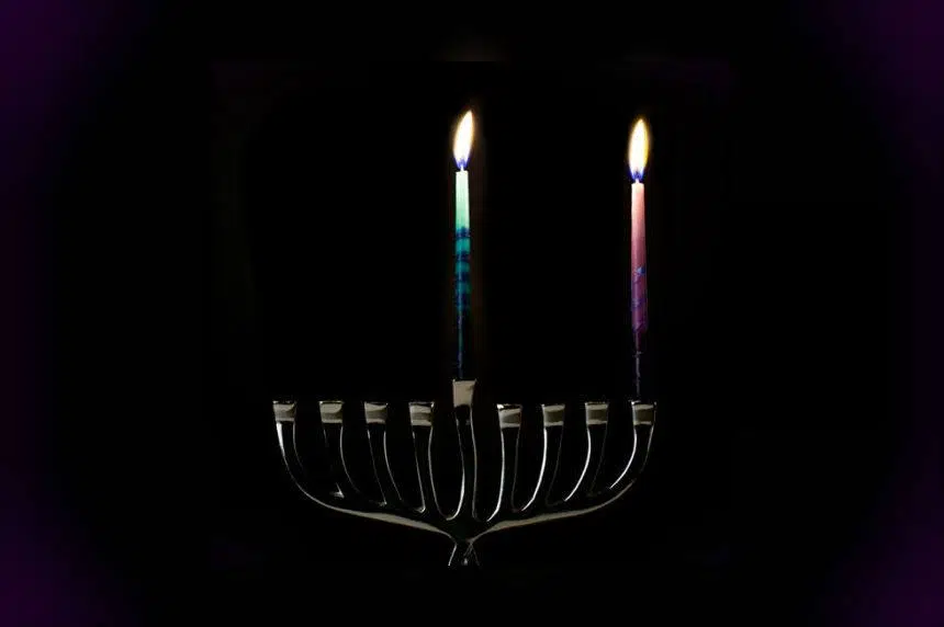'Sharing our faith:' Regina families mark start of Hanukkah