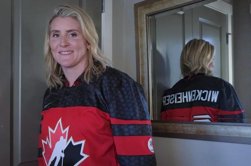 Hayley Wickenheiser one of six going into Hockey Hall of Fame this year