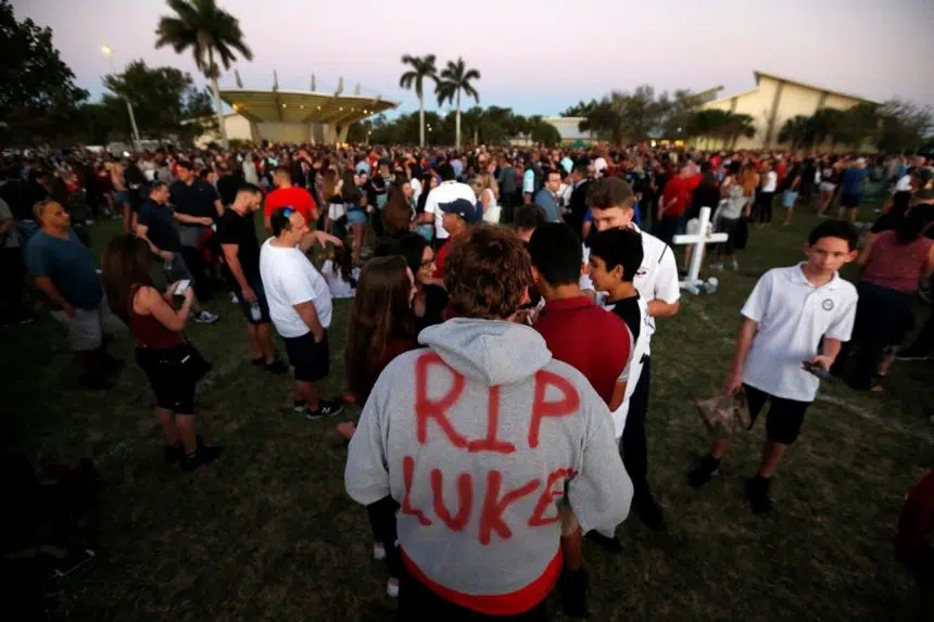 17 lives lost too soon mourned after Florida school shooting