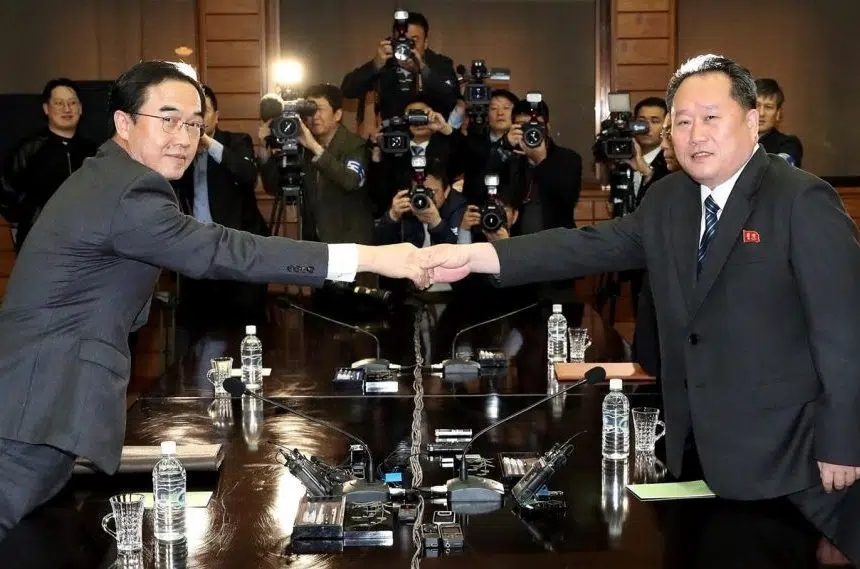 Rival Korean leaders to meet April 27 in historic summit
