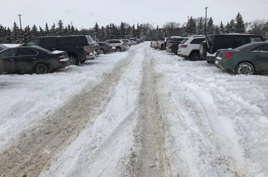 Slow snow-clearing causes parking issues for U of R students
