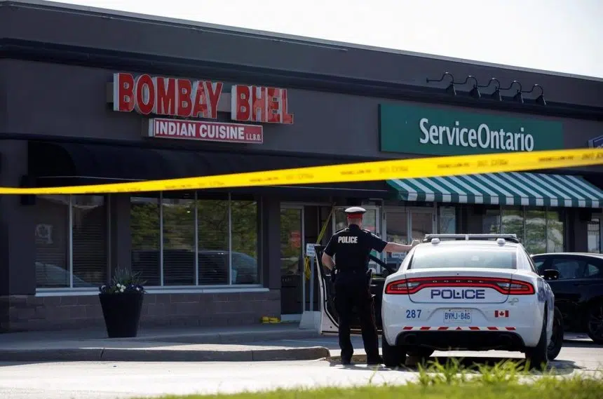 Hunt underway for two suspects connected to Mississauga, Ont., blast