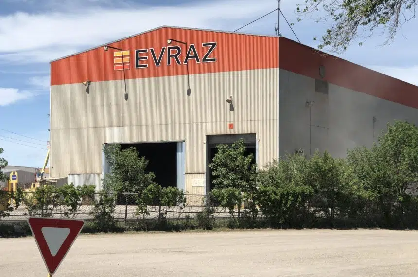 Business analyst unconcerned about Evraz ownership change
