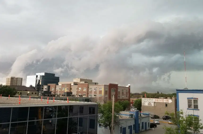Thunderstorm warnings, watches hit southern Sask.
