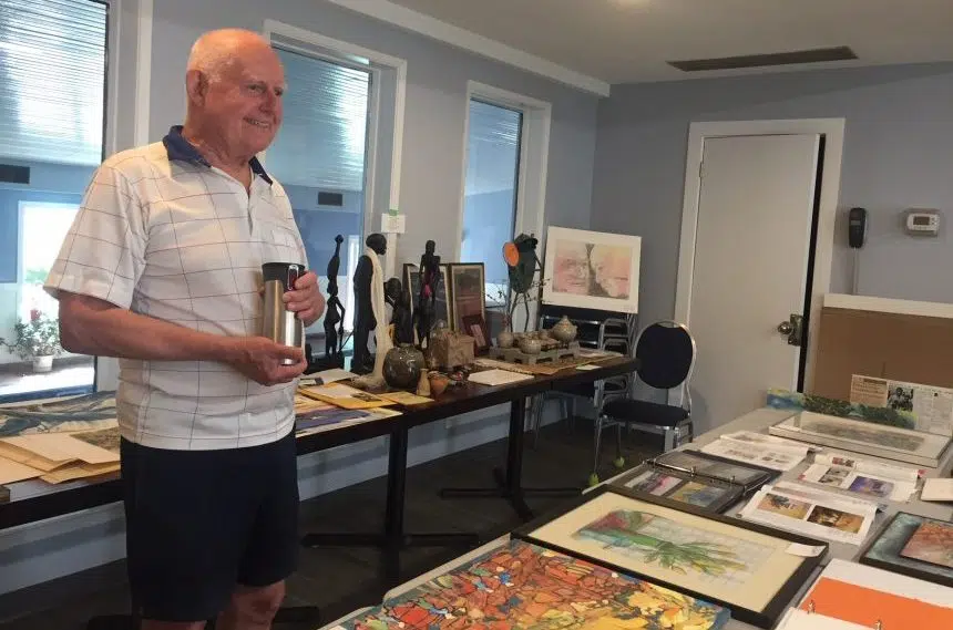 82-year-old Regina man gives back through art