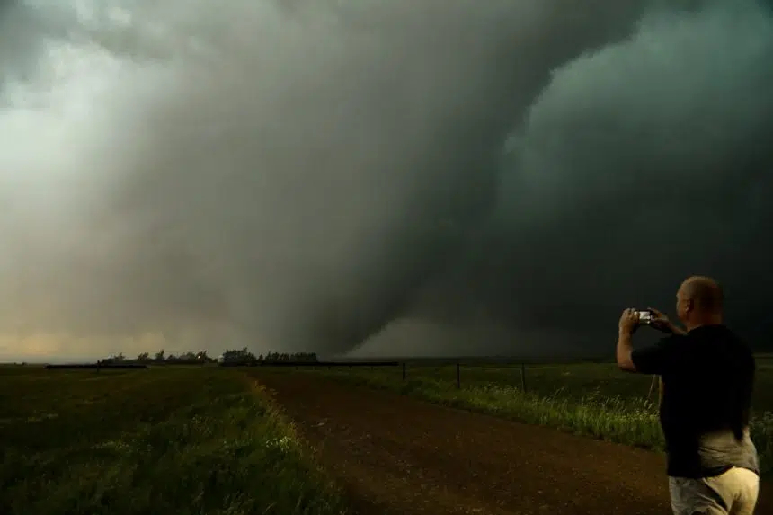 Severe weather leads to tornado threat in southern. Sask