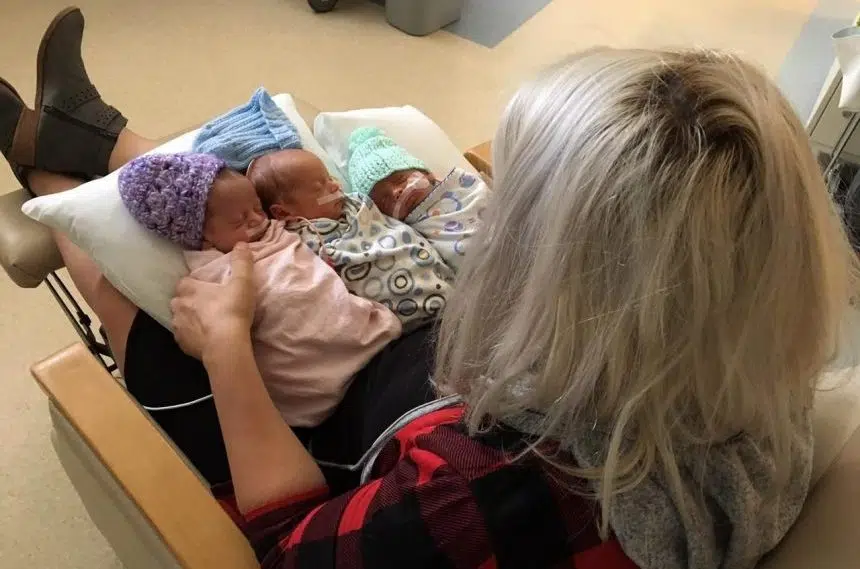 Saskatchewan woman performs CPR on newborn, then gives birth to two more