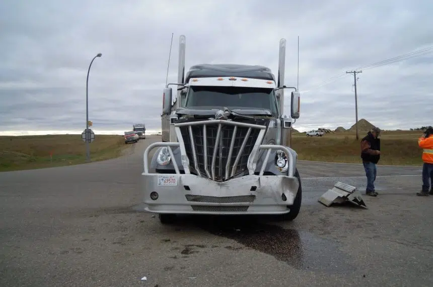 RCMP investigate who had right of way in Kerrobert semi, bus crash