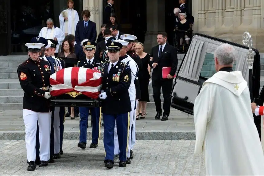 Private service for McCain before burial at Naval Academy
